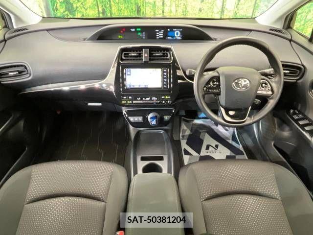 Toyota PRIUS 2019-06 224008-1