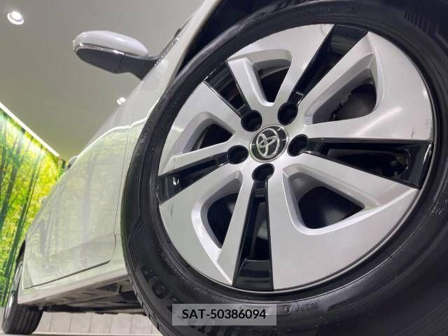 Toyota PRIUS 2016-01 209795-13