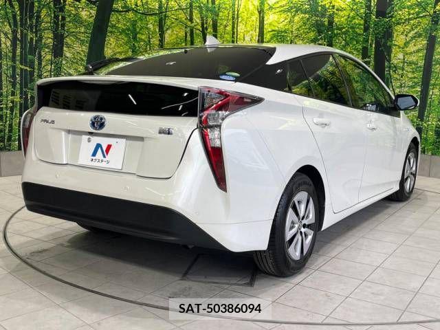 Toyota PRIUS 2016-01 209795-17