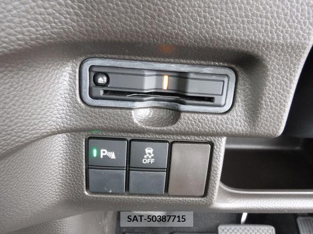 Honda N BOX 2021-04 350546-14
