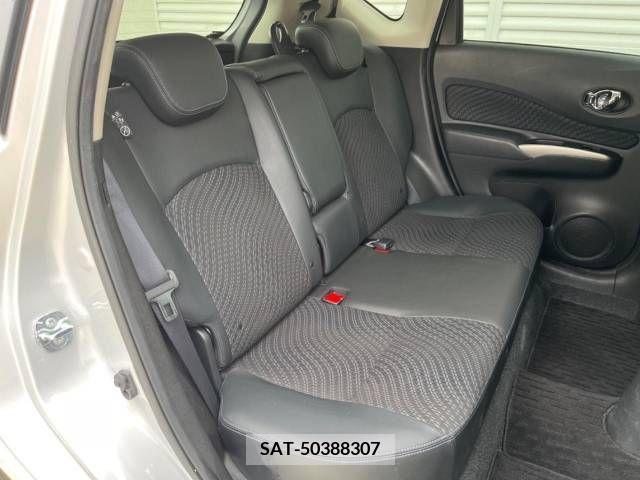 Nissan NOTE 2013-12 247468-11