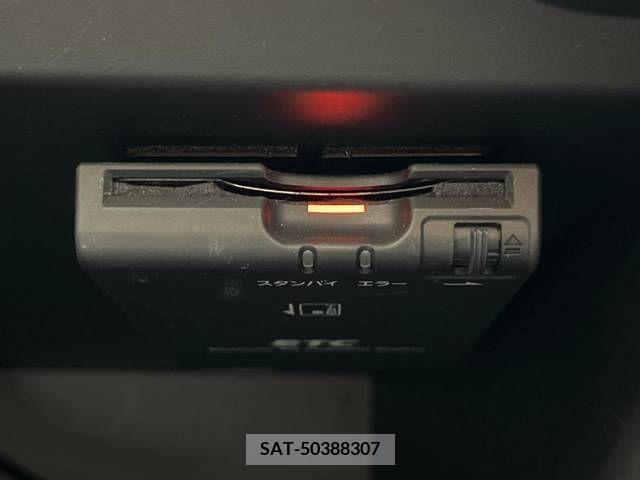 Nissan NOTE 2013-12 247468-8