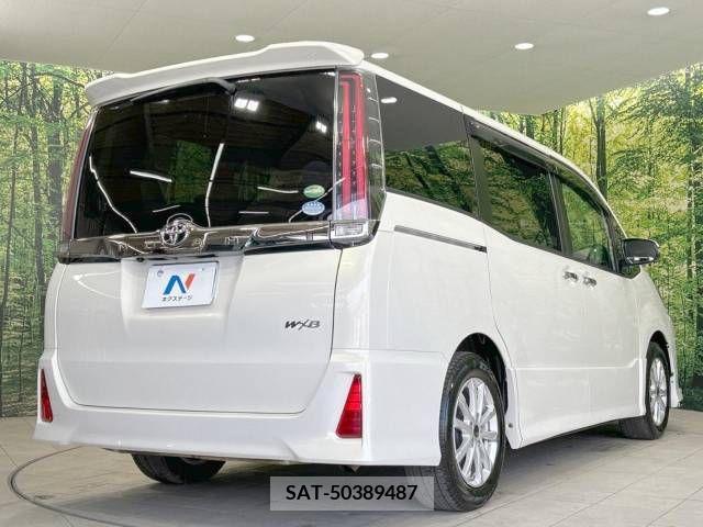 Toyota NOAH 2017-12 279480-18