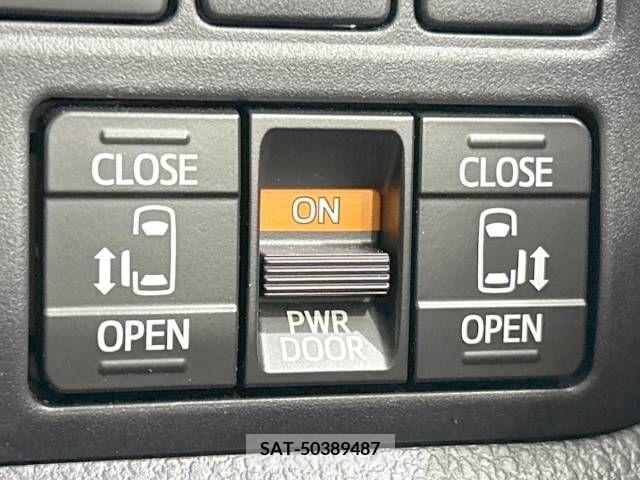 Toyota NOAH 2017-12 279480-6