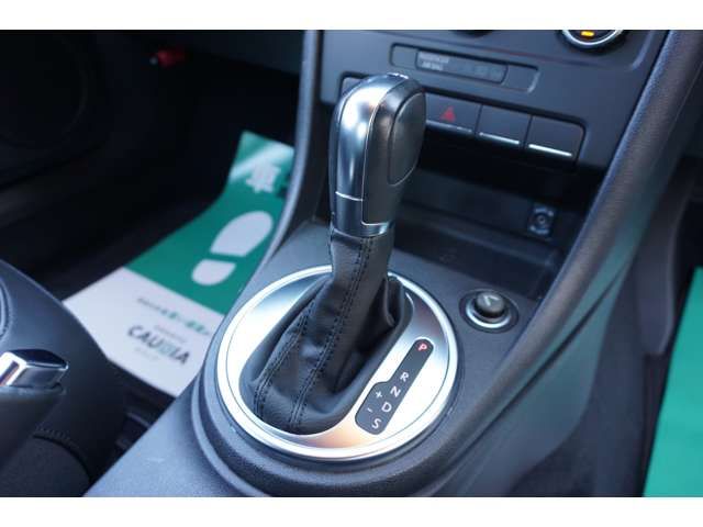 VolksWagen THE BEETLE 2012-08 9059-13