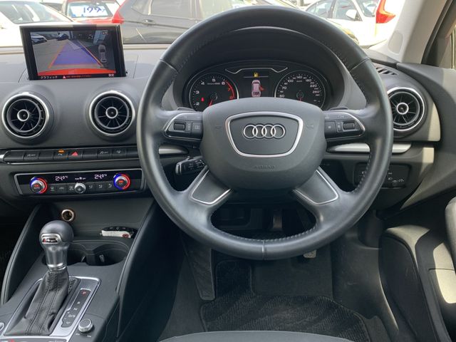 Audi A3 2014-09 786-8