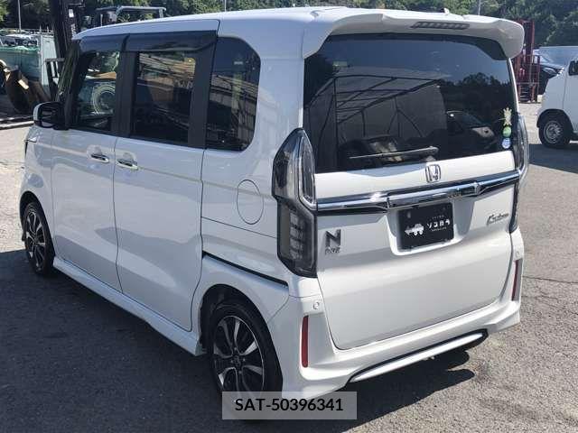 Honda N BOX CUSTOM 2019-11 338724-2