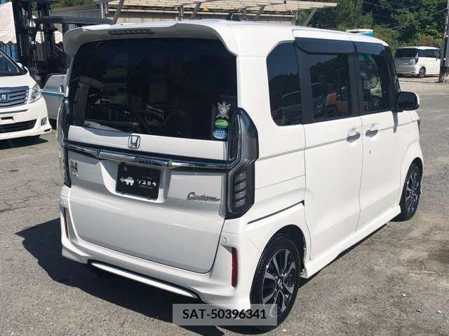 Honda N BOX CUSTOM 2019-11 338724-5