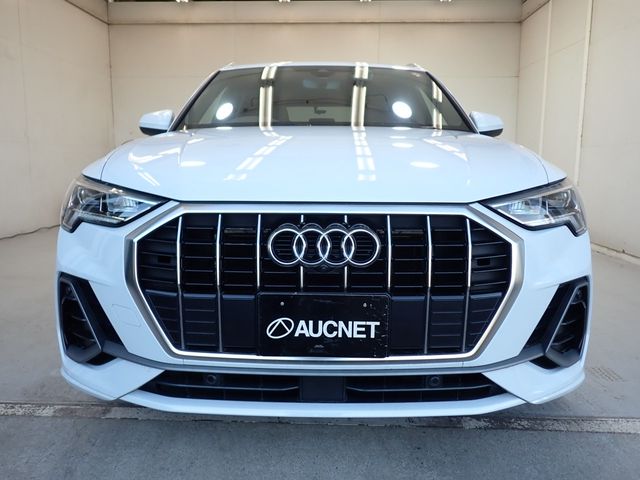 Audi Q3 2021-06 180835-5