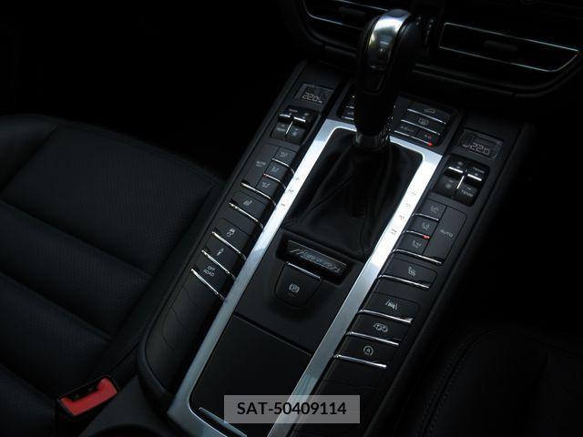 Porsche MACAN 2021-01 244871-17