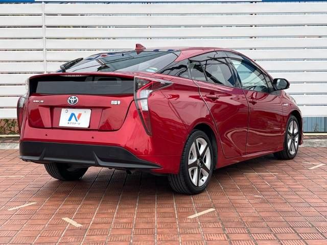 Toyota PRIUS 2018-04 182844-16