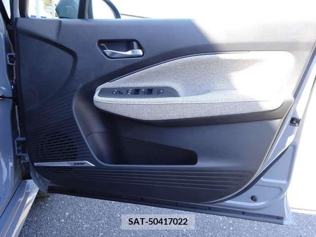 Nissan AURA 2023-09 302588-11