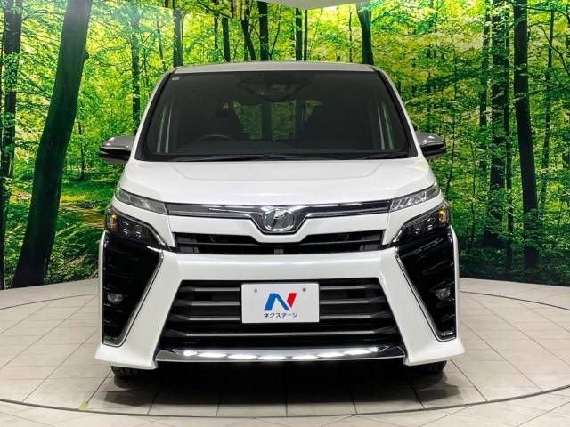 Toyota VOXY 2018-10 185210-15