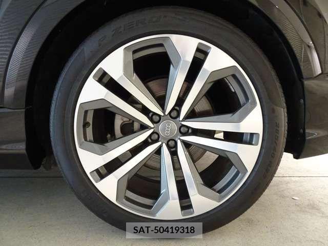 Audi Q8 2019-09 341421-8