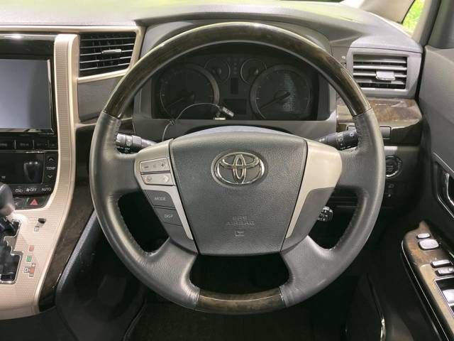 Toyota VELLFIRE 2012-11 192639-11