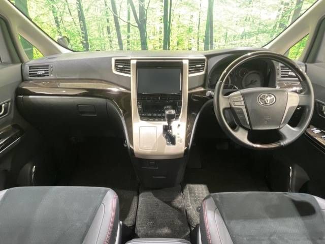 Toyota VELLFIRE 2012-11 192639-1