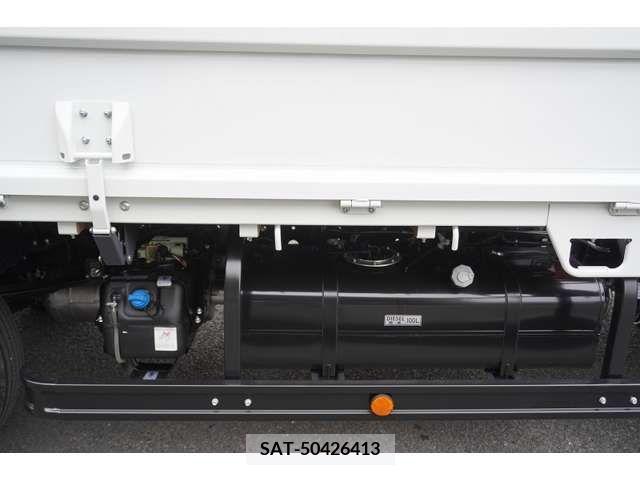 Mitsubishi CANTER 2023-06 209140-17