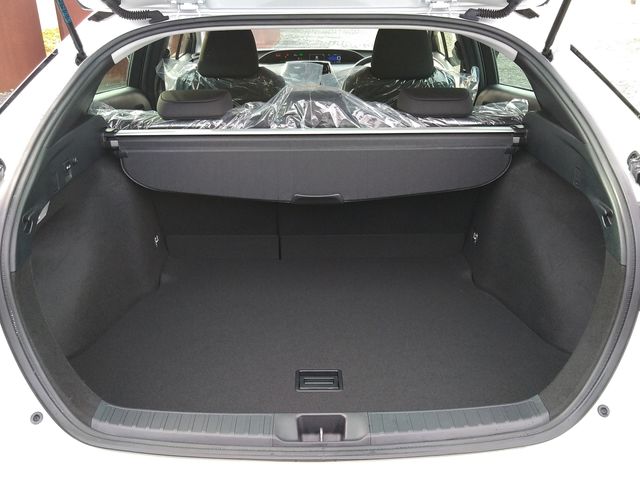 Toyota PRIUS 2021-06 190420-22