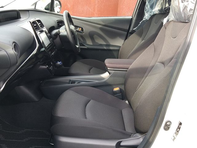 Toyota PRIUS 2021-06 190420-19