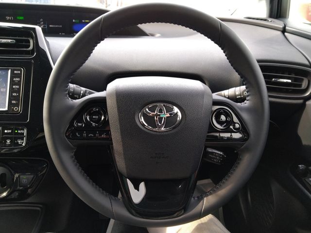 Toyota PRIUS 2021-06 190420-12
