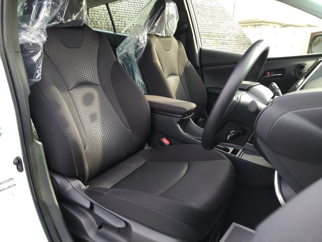 Toyota PRIUS 2021-06 190420-10