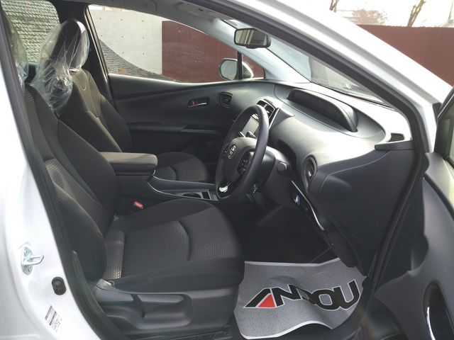 Toyota PRIUS 2021-06 190420-9