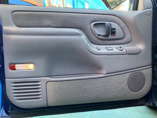Chevrolet TAHOE 1997-03 741-16