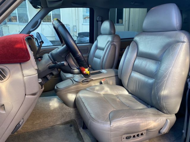 Chevrolet TAHOE 1997-03 741-18