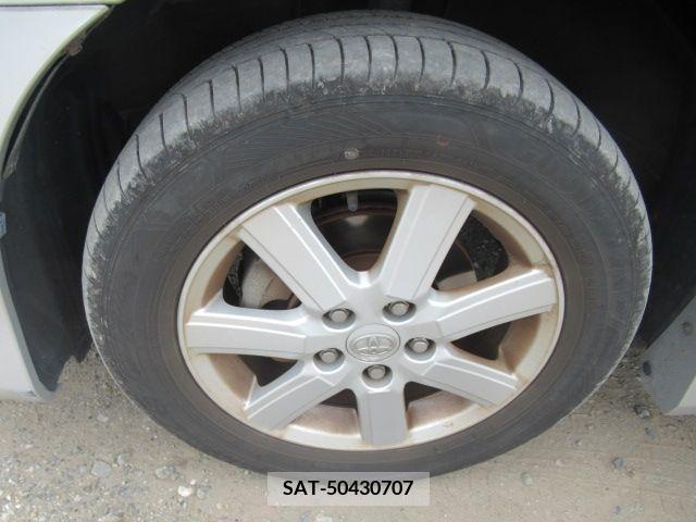 Toyota NOAH 2009-11 327135-9