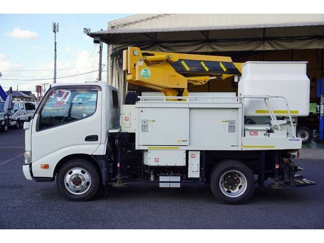 Hino DUTRO 2013-03 21210-2