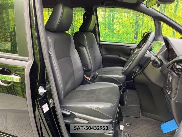 Toyota NOAH 2019-03 279489-8