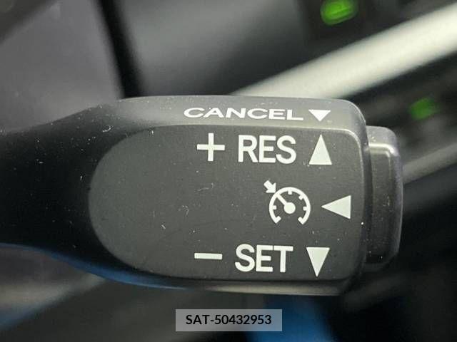 Toyota NOAH 2019-03 279489-6