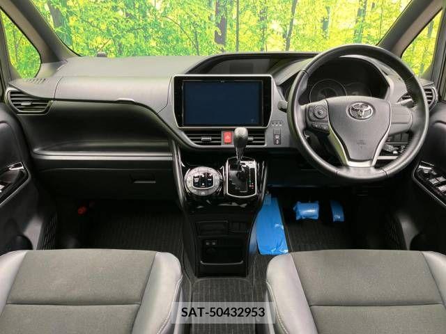 Toyota NOAH 2019-03 279489-1