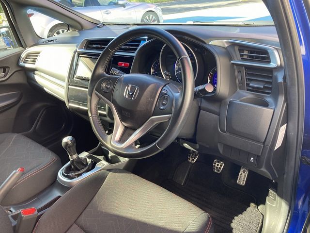 Honda FIT 2013-10 15704-13