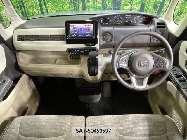 Honda N BOX 2019-05 307028-1