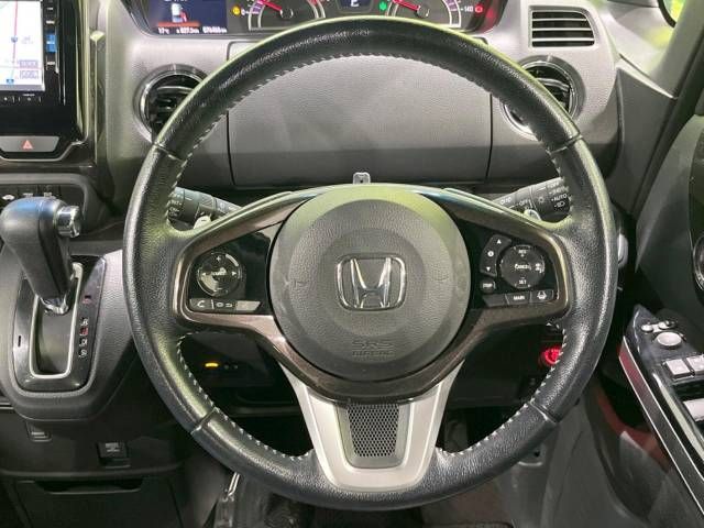 Honda N BOX CUSTOM 2018-01 194478-11