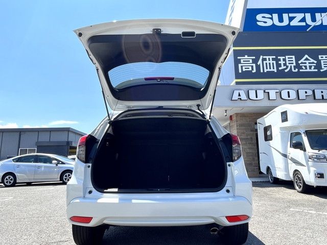 Honda VEZEL 2018-10 7026-9