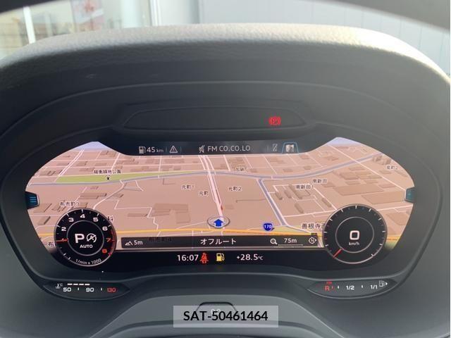 Audi Q2 2018-03 356567-9