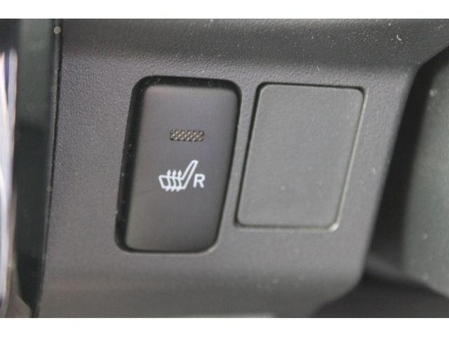 Daihatsu WAKE 2018-03 3500-16