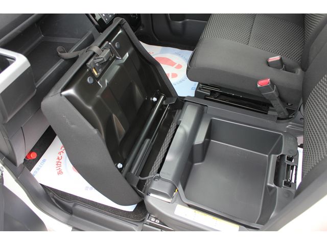 Daihatsu WAKE 2018-03 3500-4