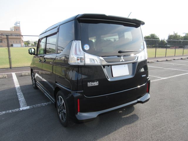 Mitsubishi DELICA D2 2018-09 12875-2