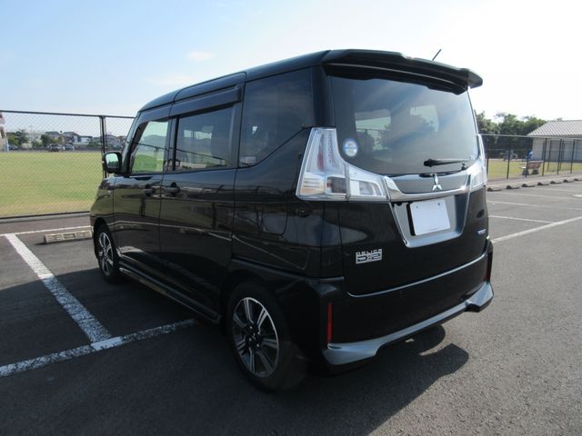 Mitsubishi DELICA D2 2018-09 12875-13