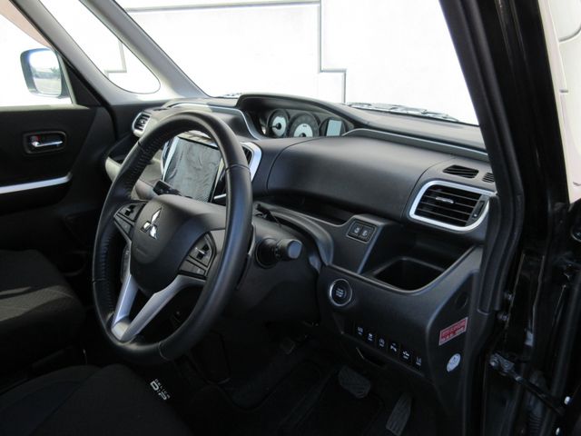 Mitsubishi DELICA D2 2018-09 12875-1
