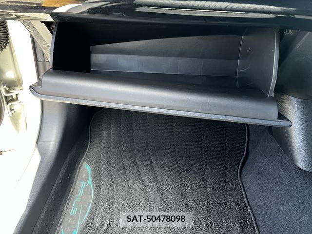 Toyota PRIUS 2016-07 282180-12