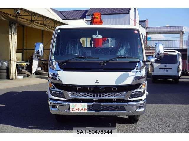 Mitsubishi CANTER 2023-09 204768-1