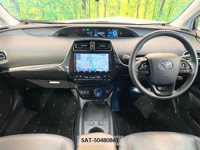 Toyota PRIUS 2020-10 216035-1