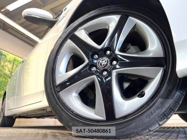 Toyota PRIUS 2020-10 216035-14