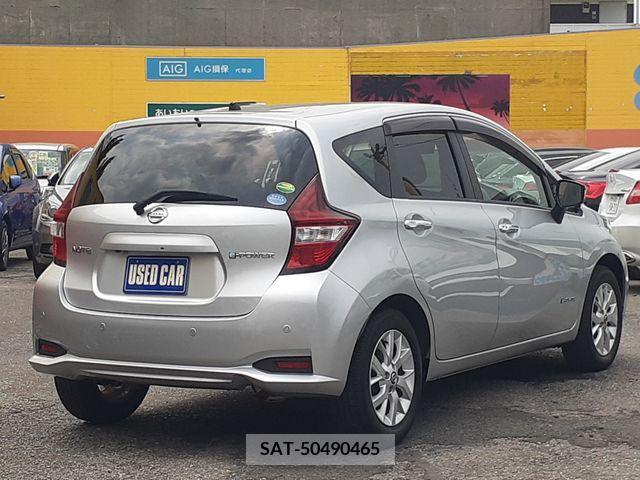 Nissan NOTE 2019-06 305477-2