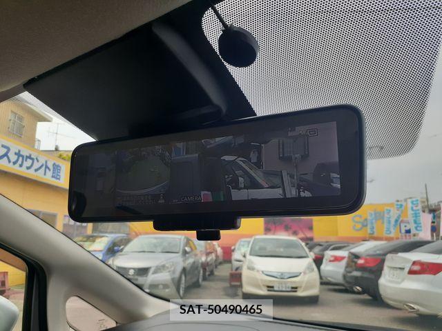 Nissan NOTE 2019-06 305477-21