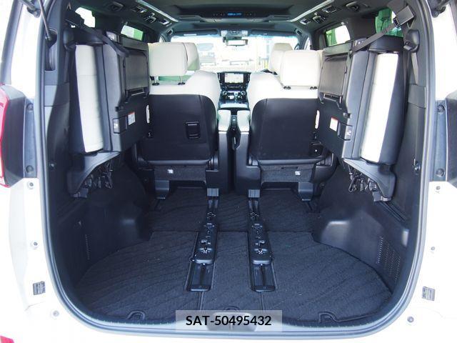 Toyota ALPHARD 2019-02 303635-6